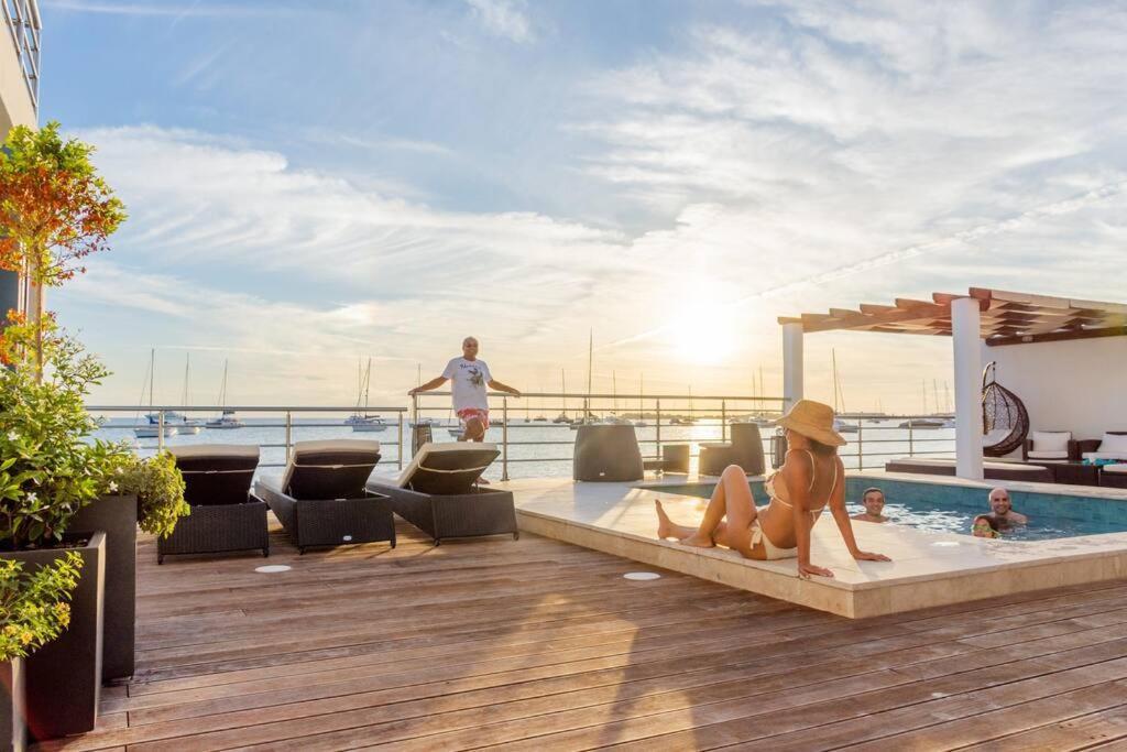 Tradewinds Apartments Simpson Bay Exteriér fotografie