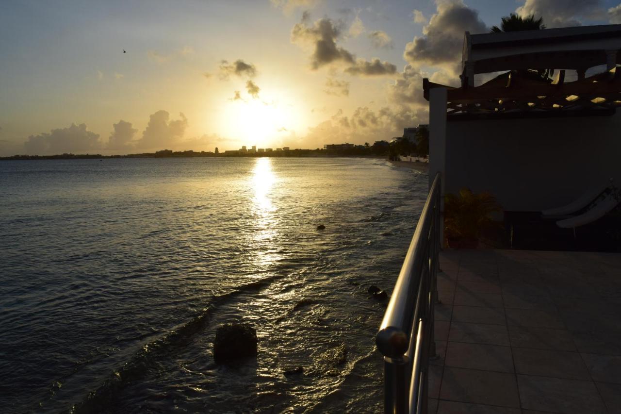 Tradewinds Apartments Simpson Bay Exteriér fotografie